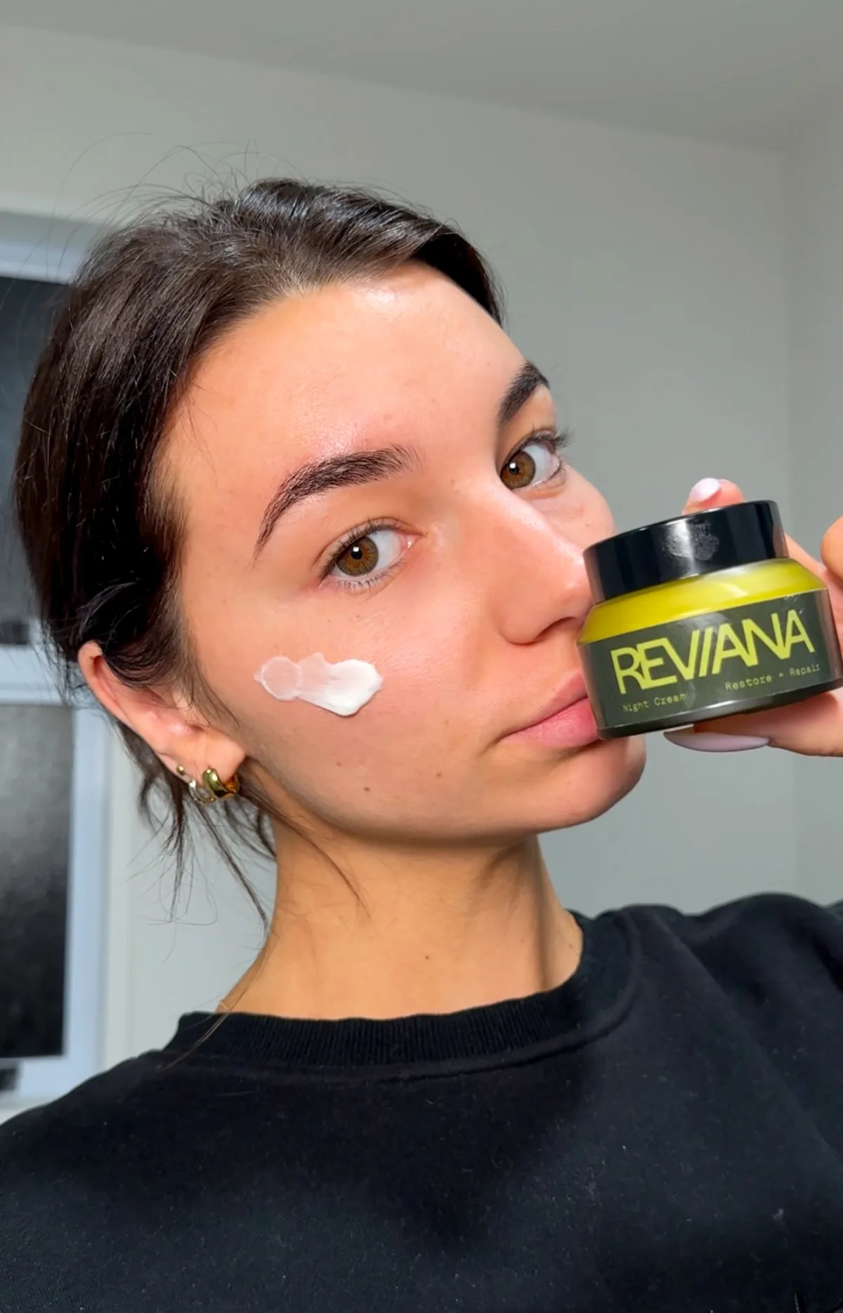Reviana facial skincare ritual